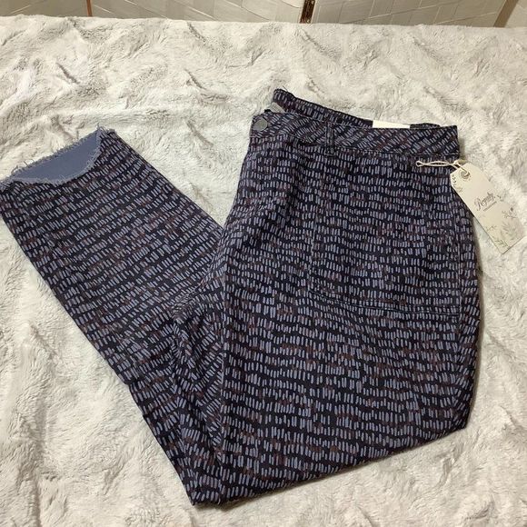 Nwt Royalty printed cropped plus size jeans - Picture 1 of 9